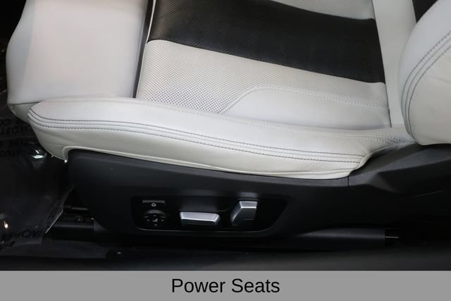 Used 2023 BMW M4 xDrive Competition AWD/4WD image 34
