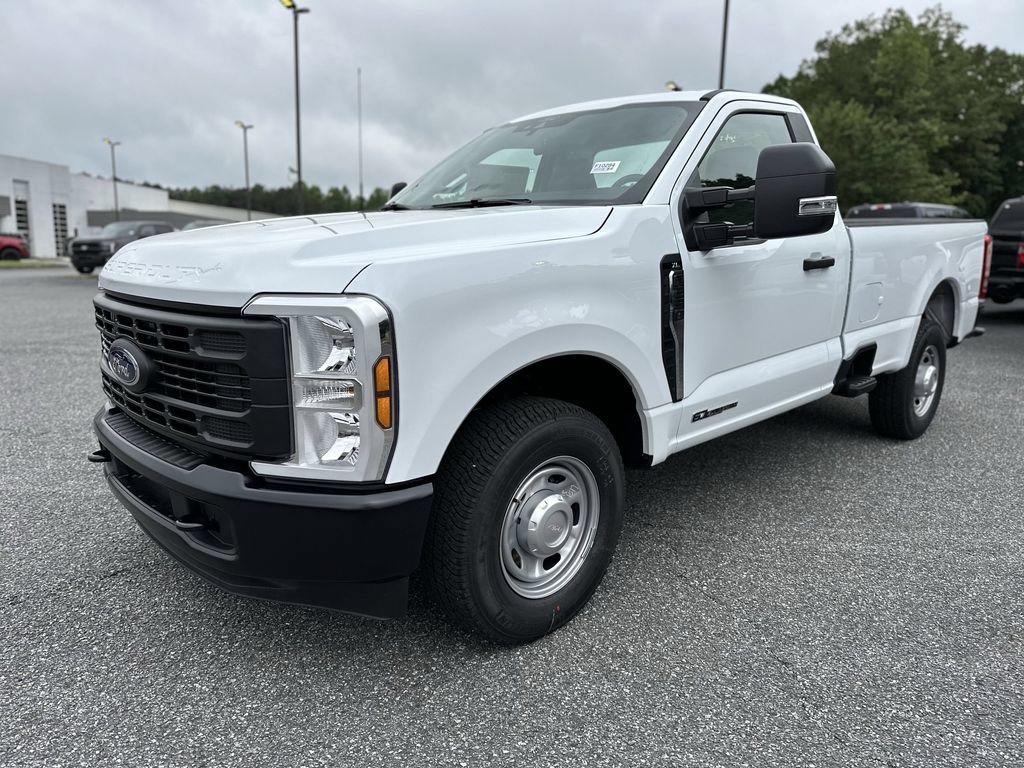 New 2025 Ford F250 XL RWD video 3