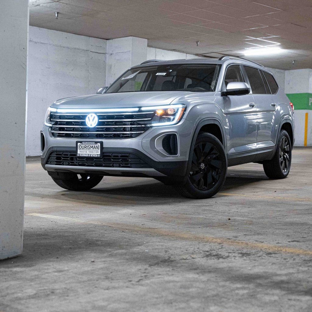 New 2026 Volkswagen Atlas SE image 1