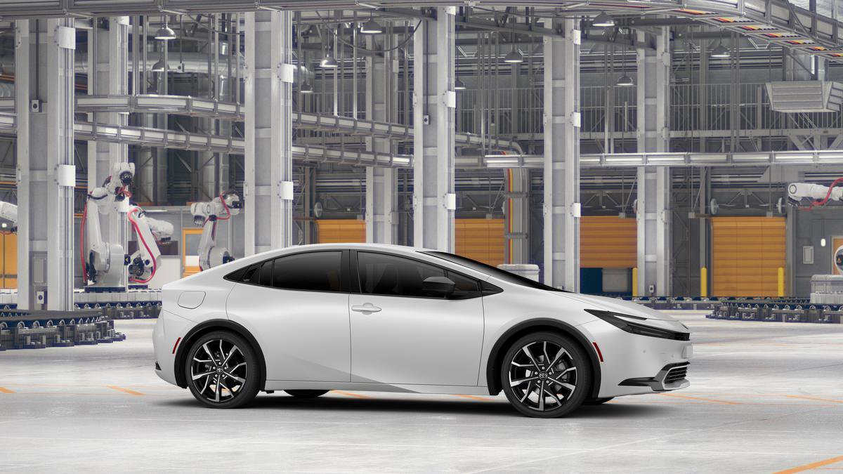 New 2026 Toyota Prius Plug-In Hybrid FWD image 15
