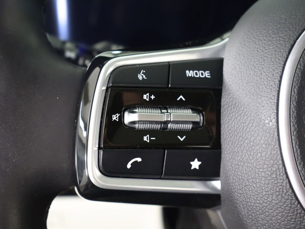 Used 2024 Kia Carnival SX Prestige FWD image 50