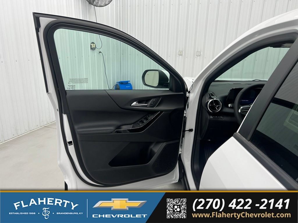 New 2026 Chevrolet Equinox LT w/ Safety and Technology Package AWD/4WD image 8