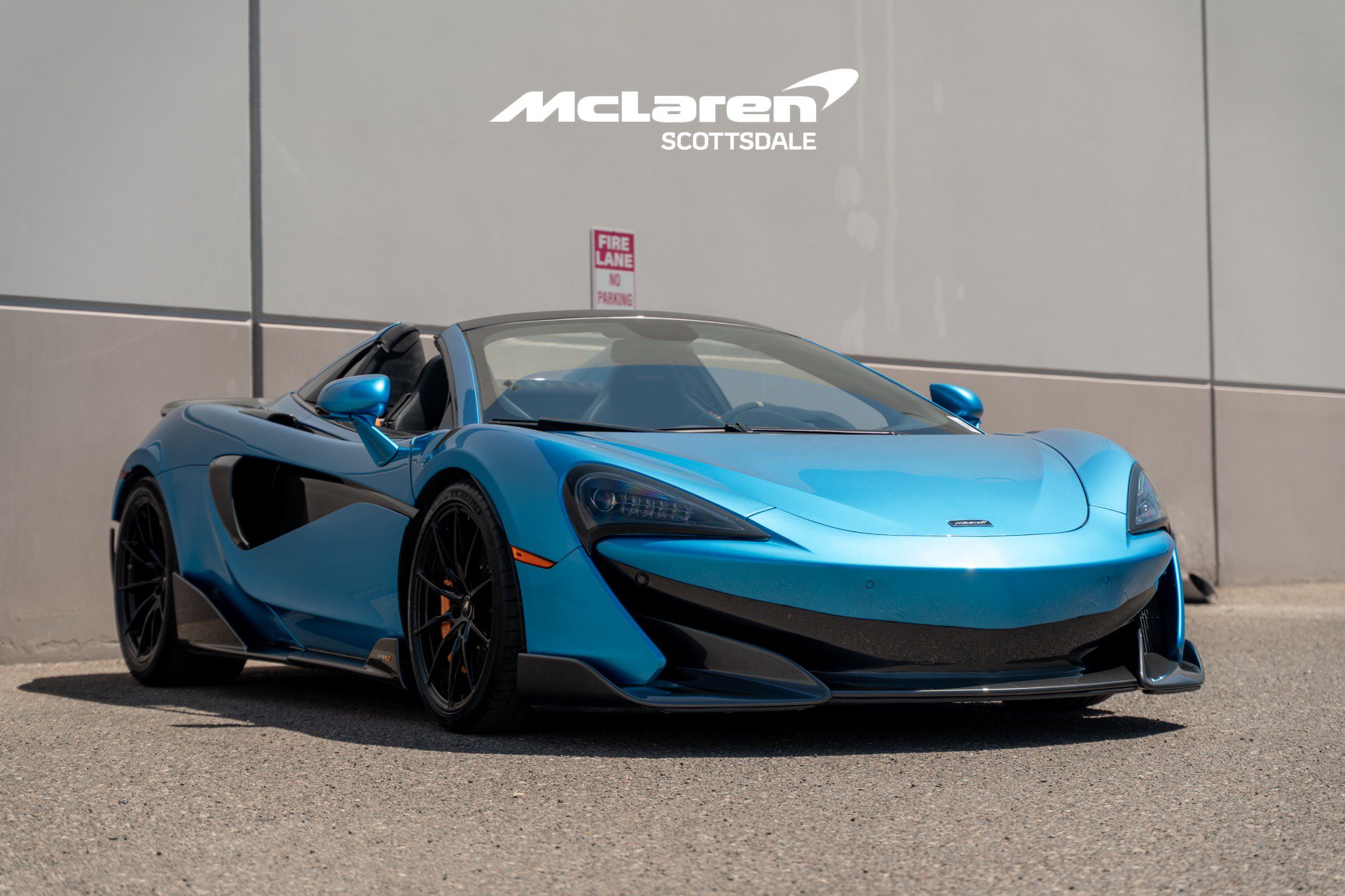 Used 2020 McLaren 600LT Spider RWD image 9
