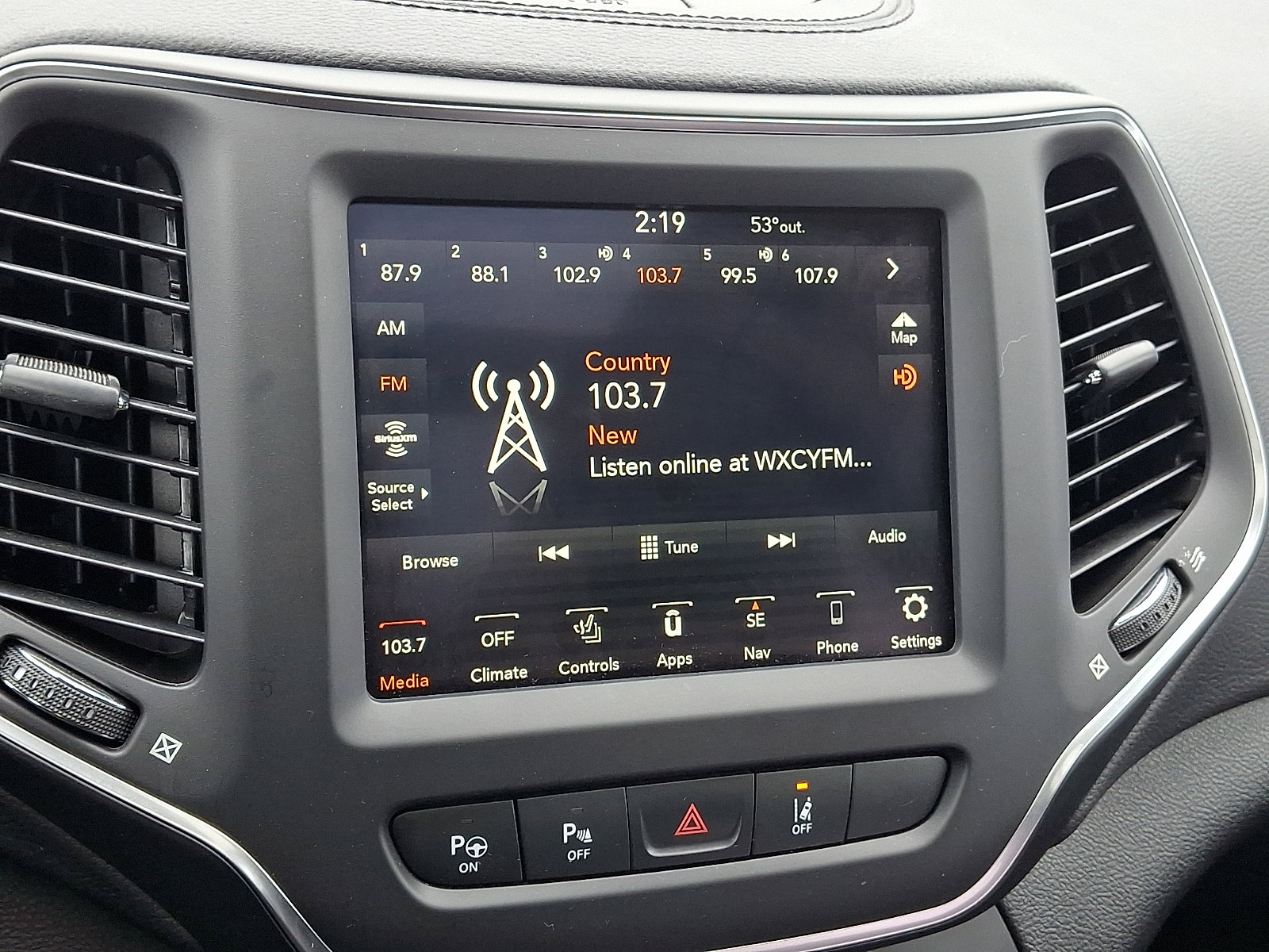 Used 2023 Jeep Cherokee Altitude Lux w/ Lux Elite Package image 23