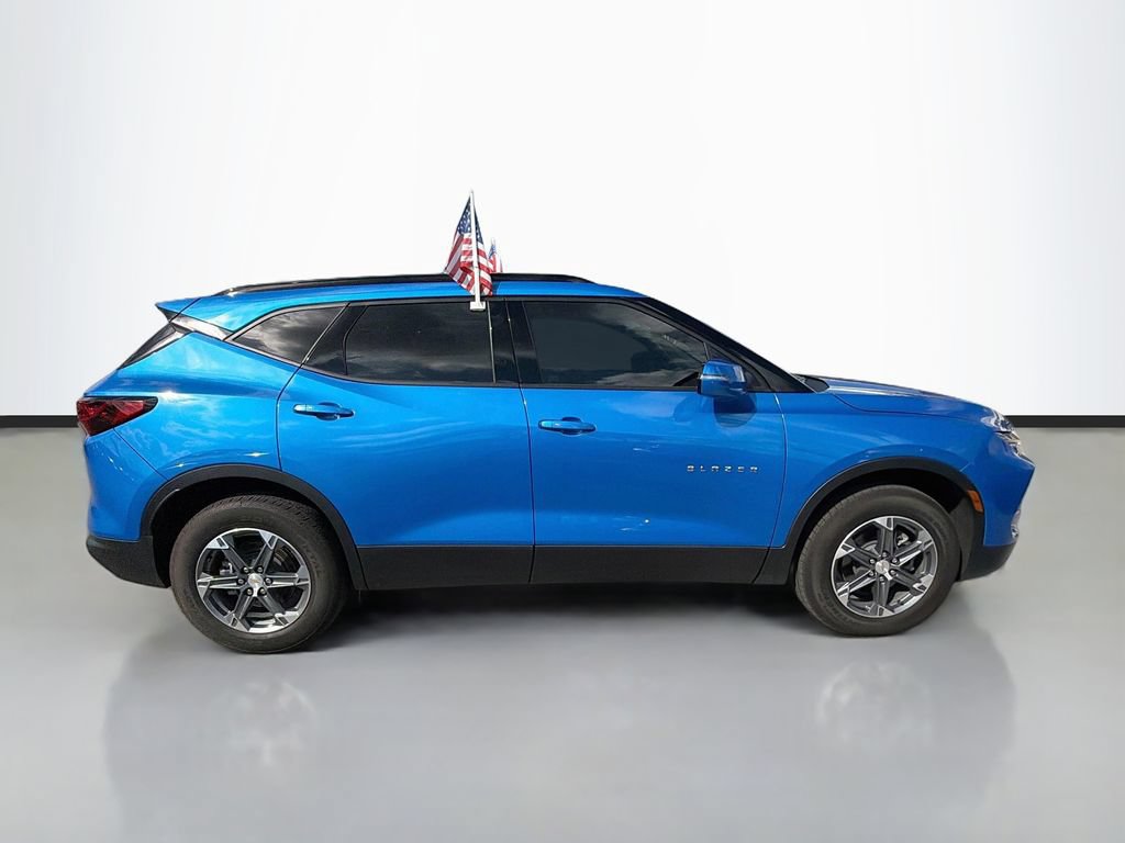 Used 2024 Chevrolet Blazer LT w/ Sound & Technology Package AWD/4WD image 8