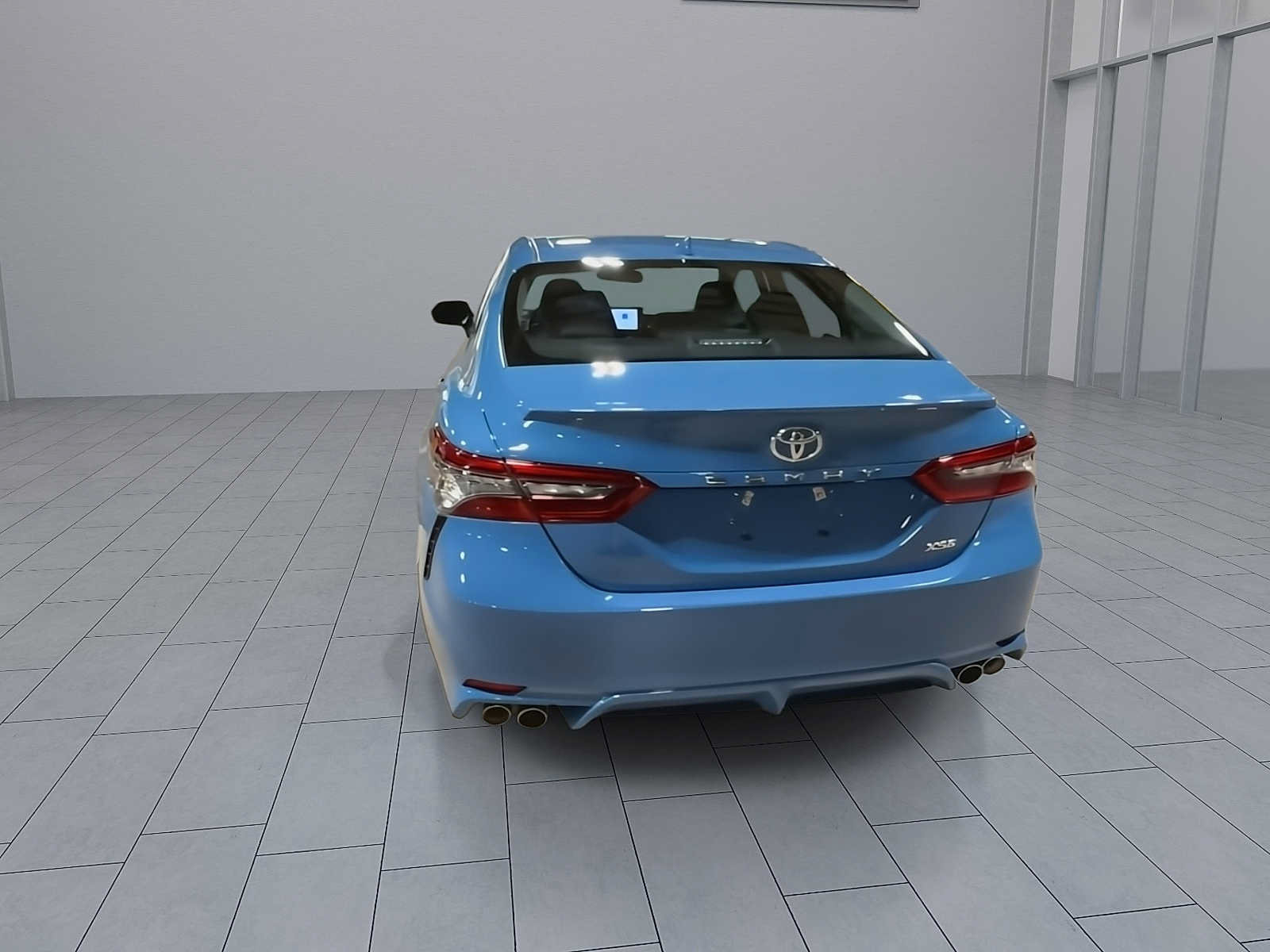 Used 2023 Toyota Camry XSE FWD image 7