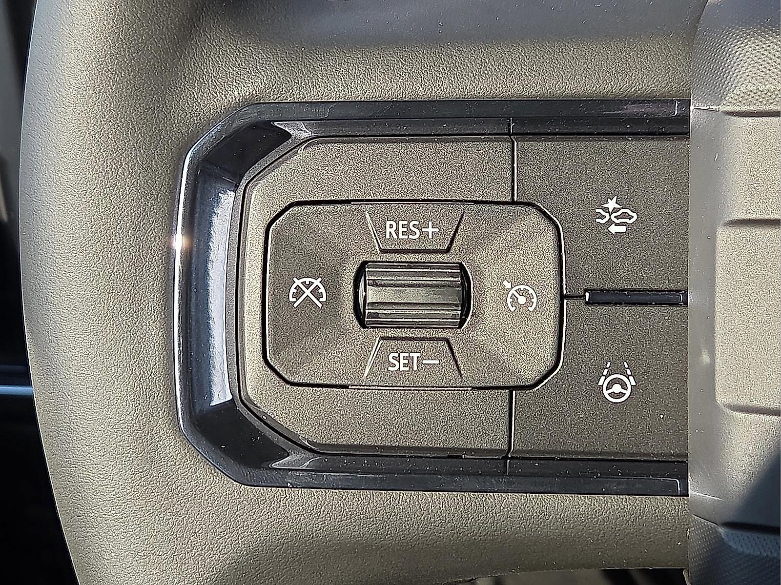 New 2026 GMC Hummer EV SUV image 21