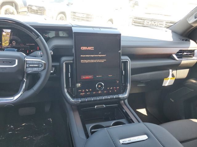 New 2026 GMC Yukon Denali w/ Denali Reserve Package AWD/4WD image 14
