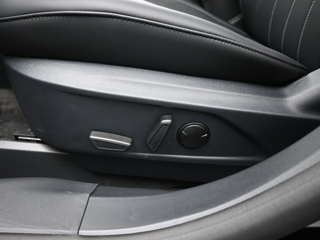 New 2026 Ford Mustang Mach-E Select image 10