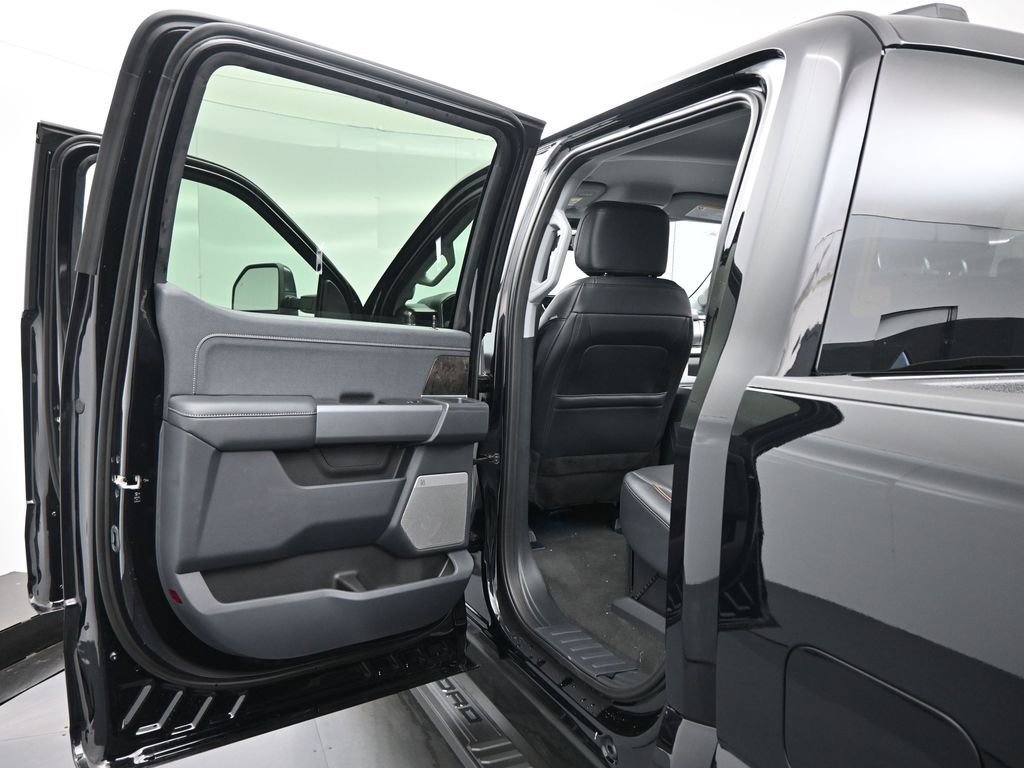 New 2025 Ford F250 Lariat w/ Lariat Ultimate Package image 20