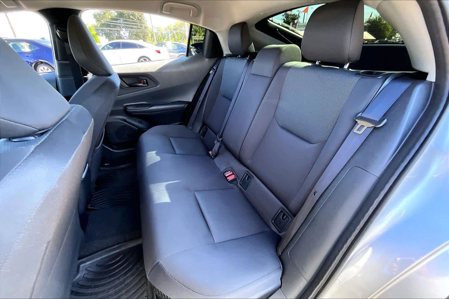 Used 2024 Toyota Prius LE FWD image 20