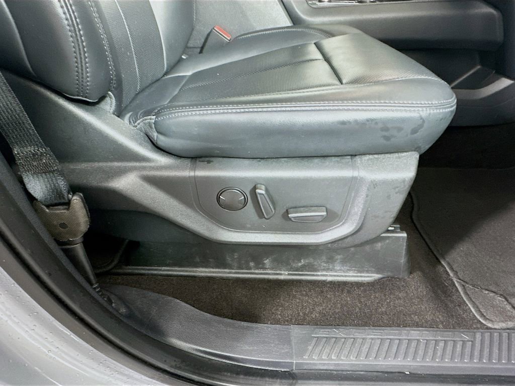 Used 2023 Ford Expedition Max XLT image 24