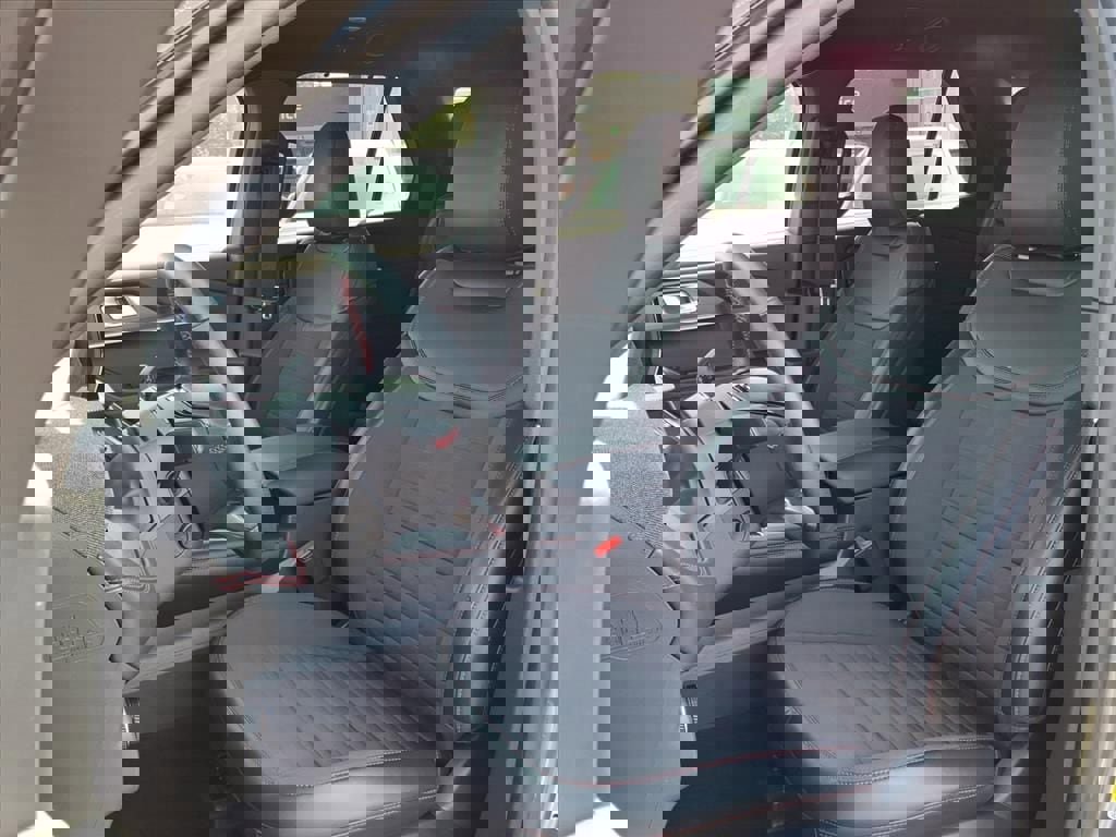 Used 2025 Ford Explorer ST-Line w/ Premium Package image 3