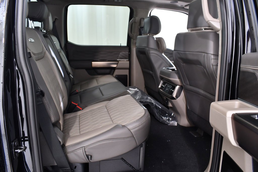 New 2026 Ford F450 Platinum w/ Platinum Plus Package image 19