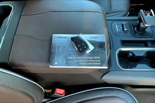 Certified 2025 GMC Sierra 1500 Denali image 10