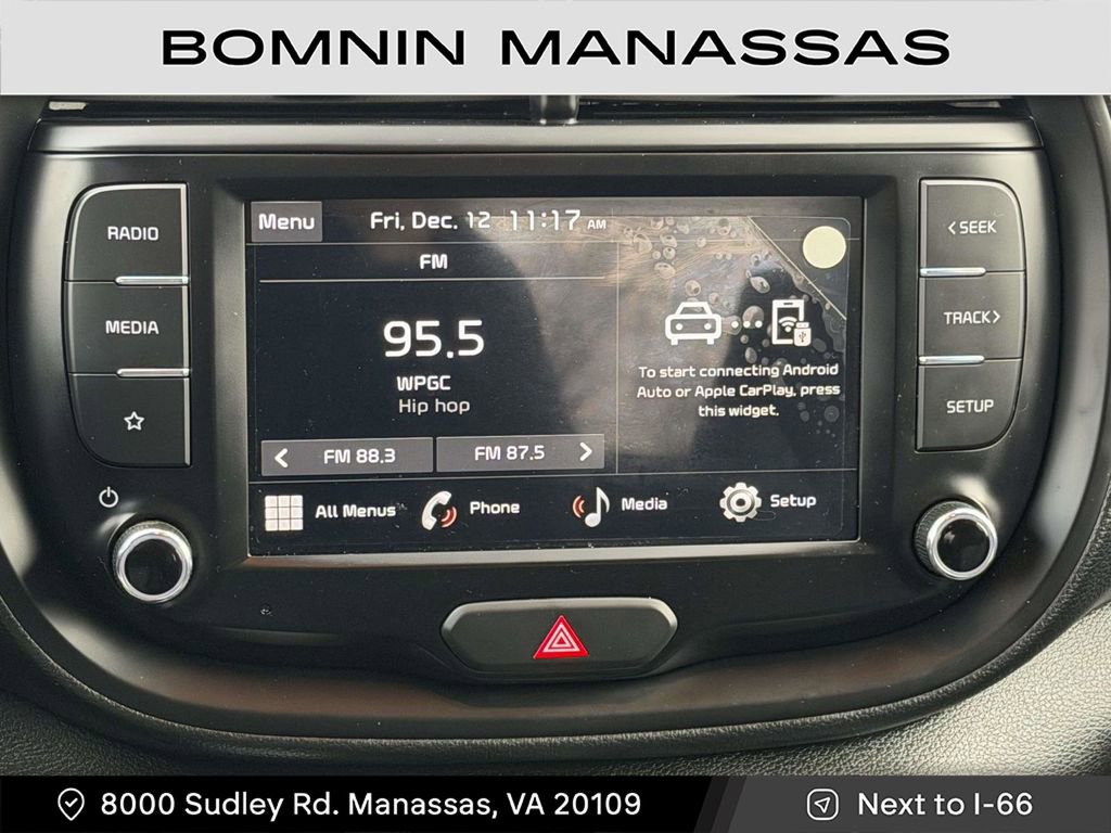 Used 2023 Kia Soul LX w/ LX Technology Package image 16