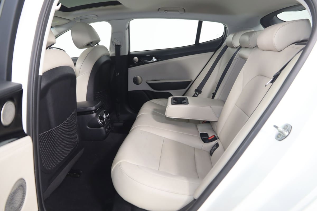 Used 2019 Kia Stinger Premium RWD image 52