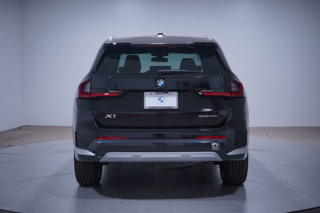 Used 2025 BMW X1 xDrive28i AWD/4WD image 5