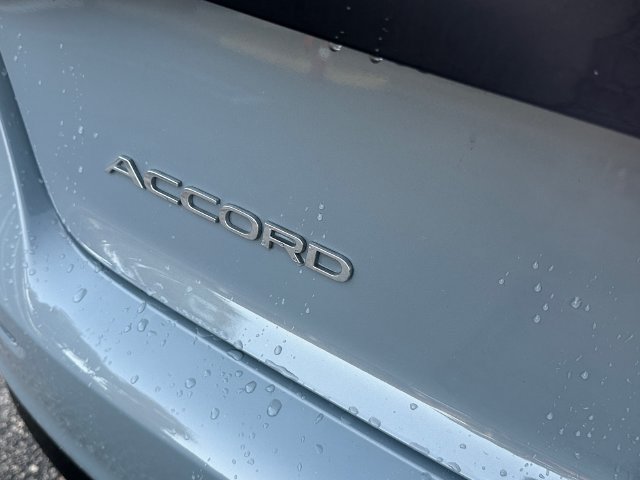 Used 2025 Honda Accord Touring image 9