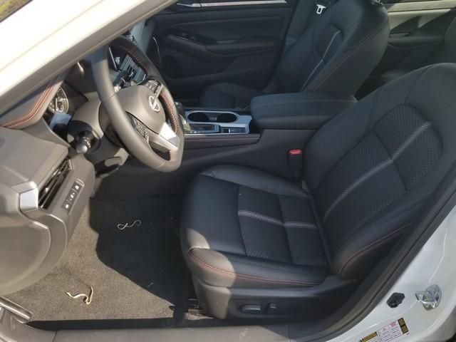 New 2025 Nissan Altima 2.5 SR image 9