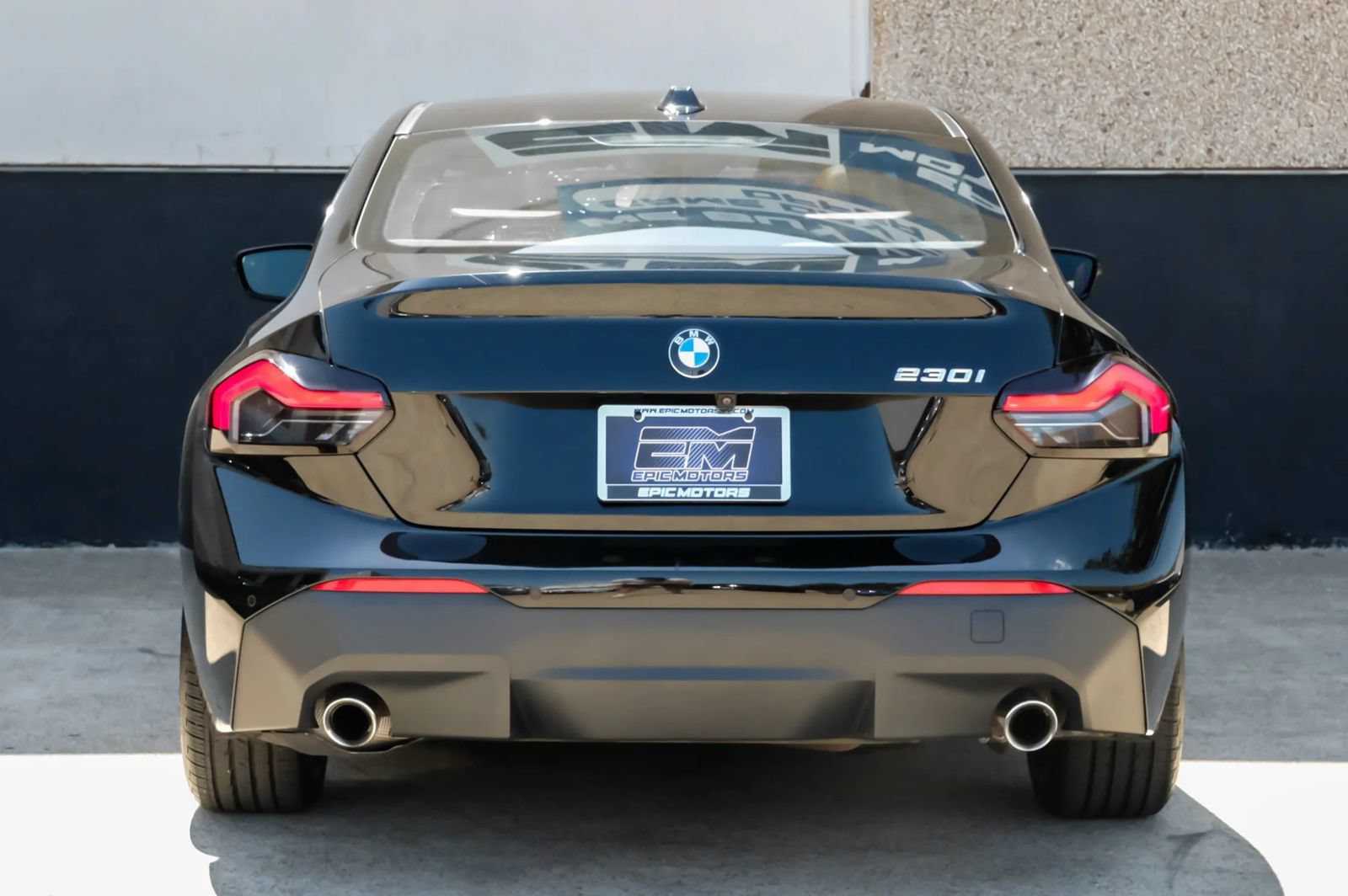 Used 2024 BMW 230i Coupe w/ Convenience Package RWD image 11