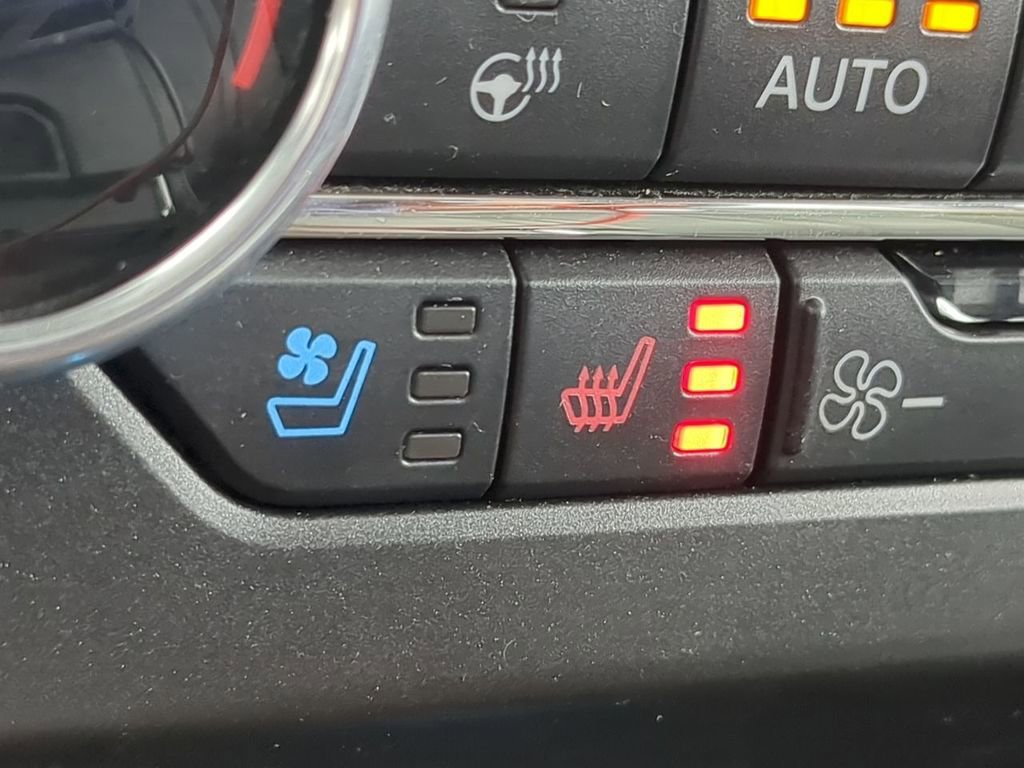 Used 2020 Ford Expedition Platinum image 17