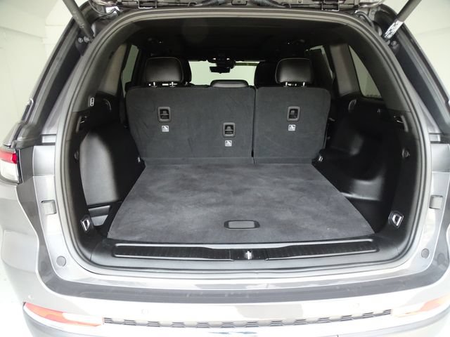 Certified 2025 Jeep Grand Cherokee Limited w/ Luxury Tech Group II AWD/4WD image 24