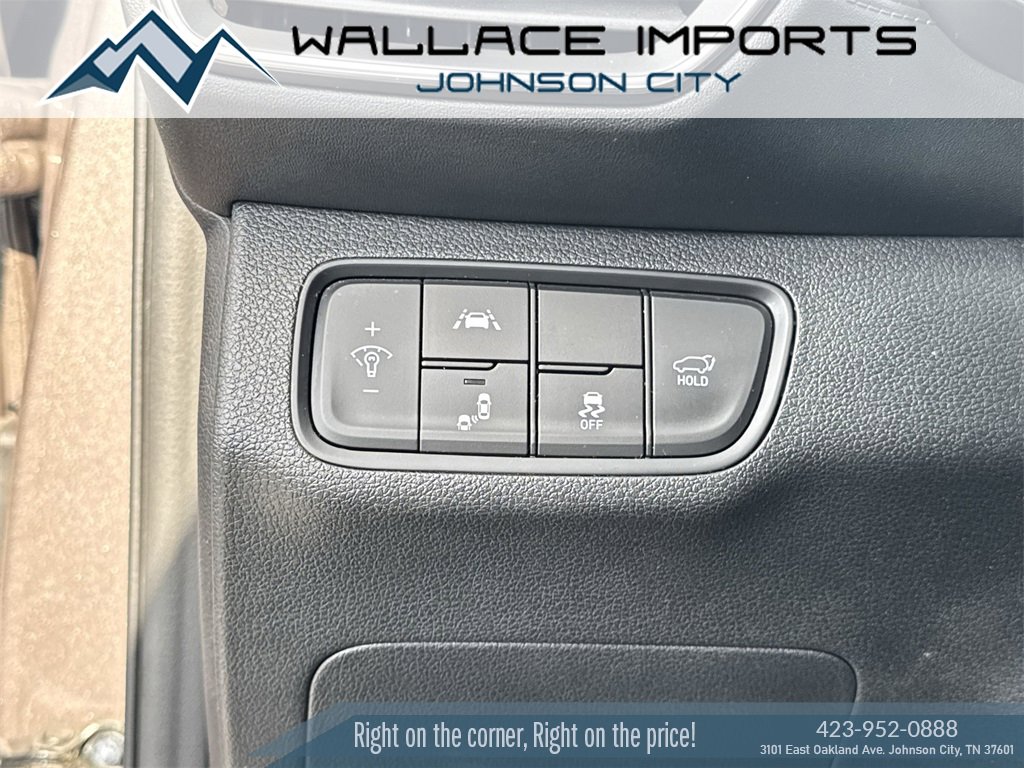 Used 2019 Hyundai Santa Fe SEL image 32