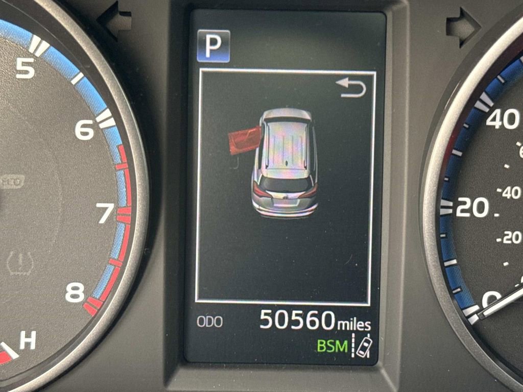 Used 2018 Toyota RAV4 XLE image 41