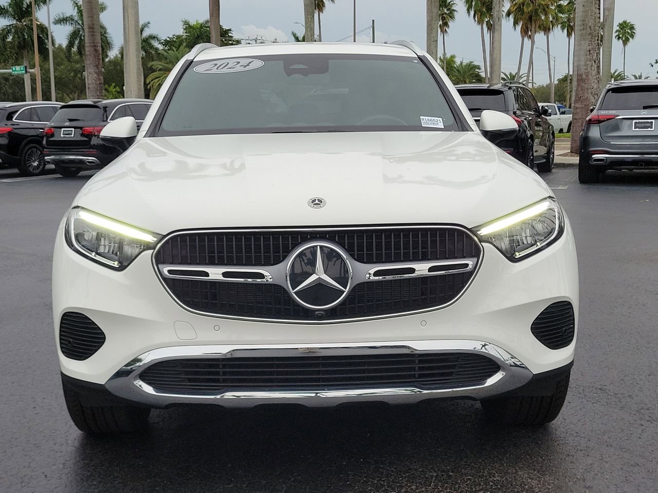 Certified 2024 Mercedes-Benz GLC 300 image 2