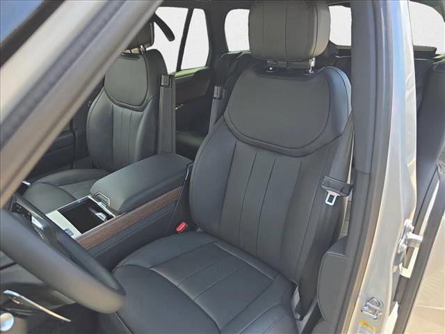 New 2025 Land Rover Range Rover SE image 15