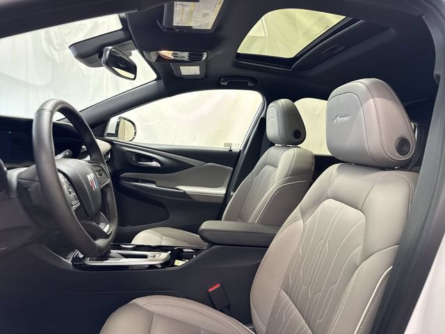 Certified 2025 Buick Envista Avenir FWD image 11