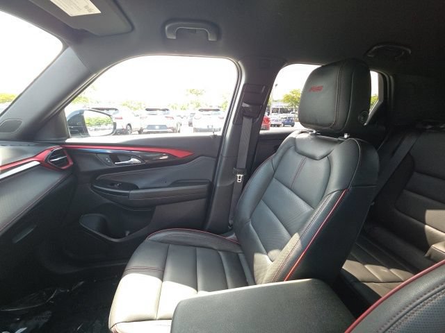 Used 2024 Chevrolet TrailBlazer RS w/ Driver Confidence Package AWD/4WD image 22