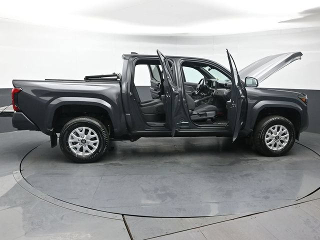 Certified 2024 Toyota Tacoma SR5 AWD/4WD image 52