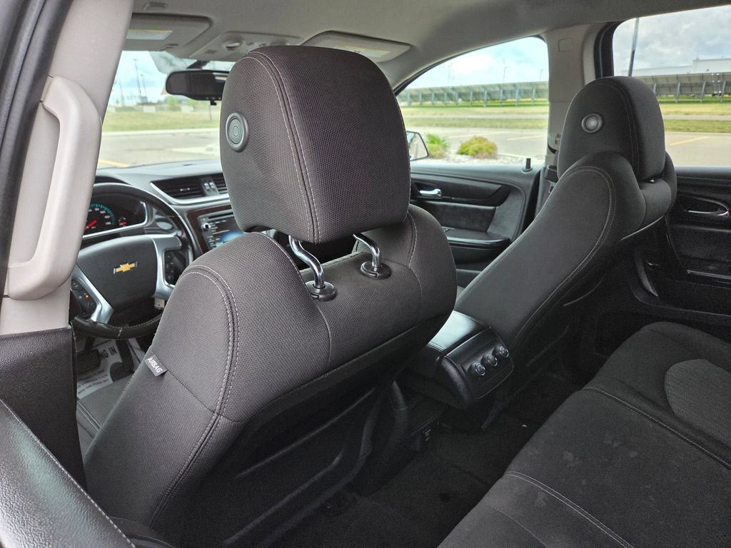 Used 2015 Chevrolet Traverse LT AWD/4WD image 43