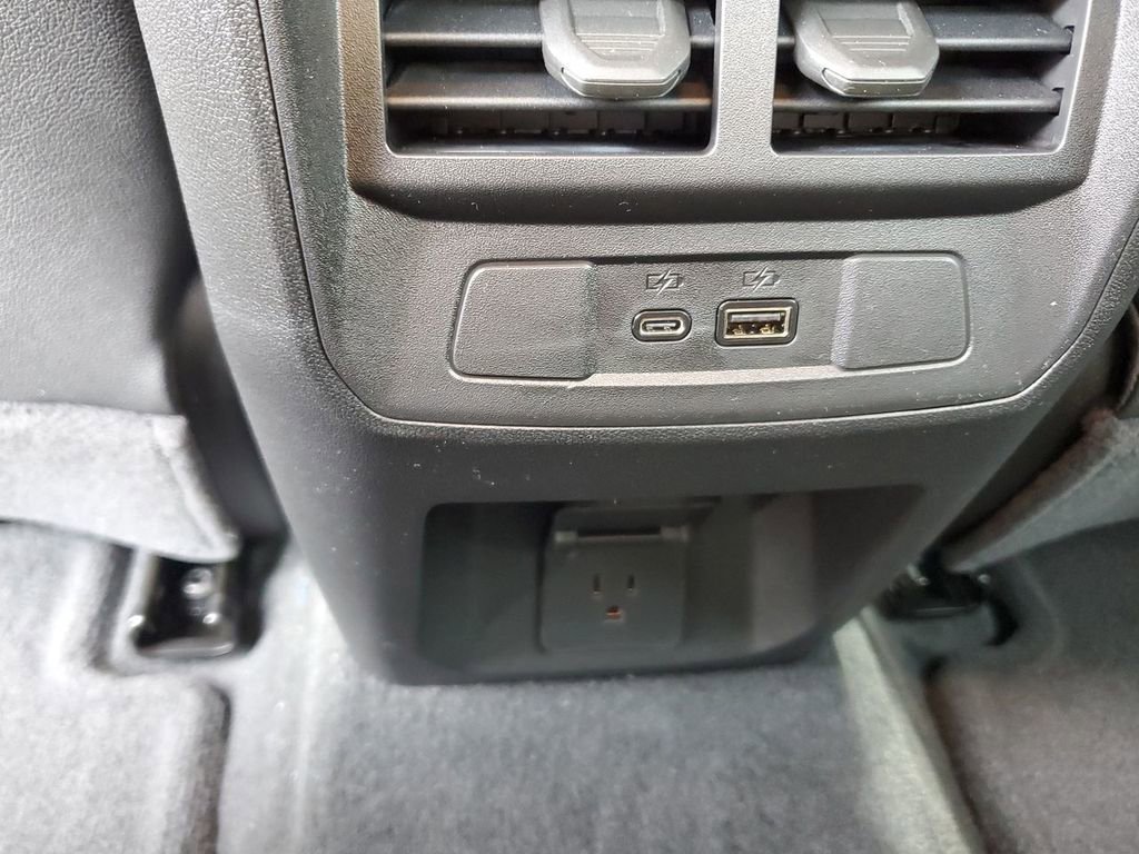 New 2025 GMC Canyon AT4 w/ Nightfall Edition image 23