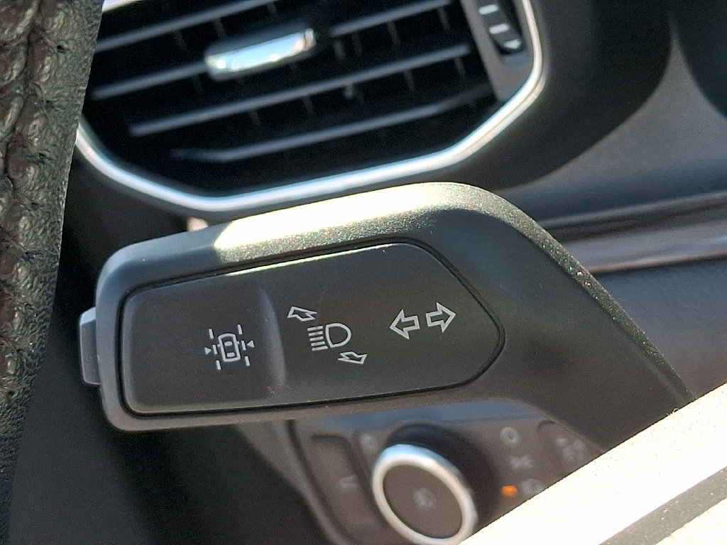 Used 2024 Ford Explorer Limited RWD image 26