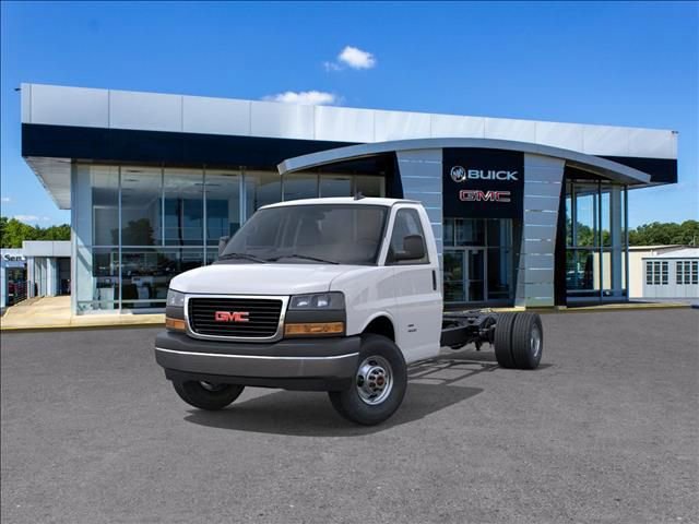 New 2025 GMC Savana 4500 4500 Van image 8
