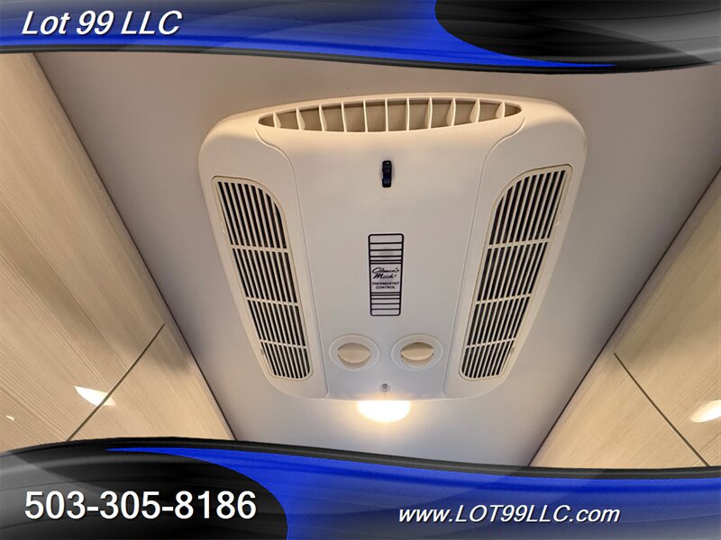 Used 2020 Mercedes-Benz Sprinter 2500 image 76