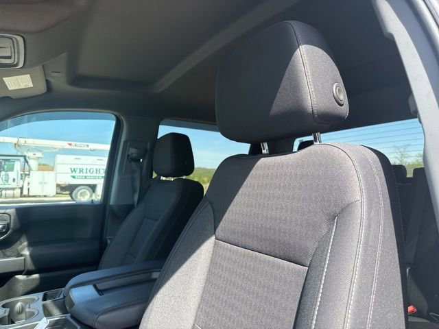 Used 2024 Chevrolet Silverado 2500 Custom w/ Custom Value Package AWD/4WD image 12