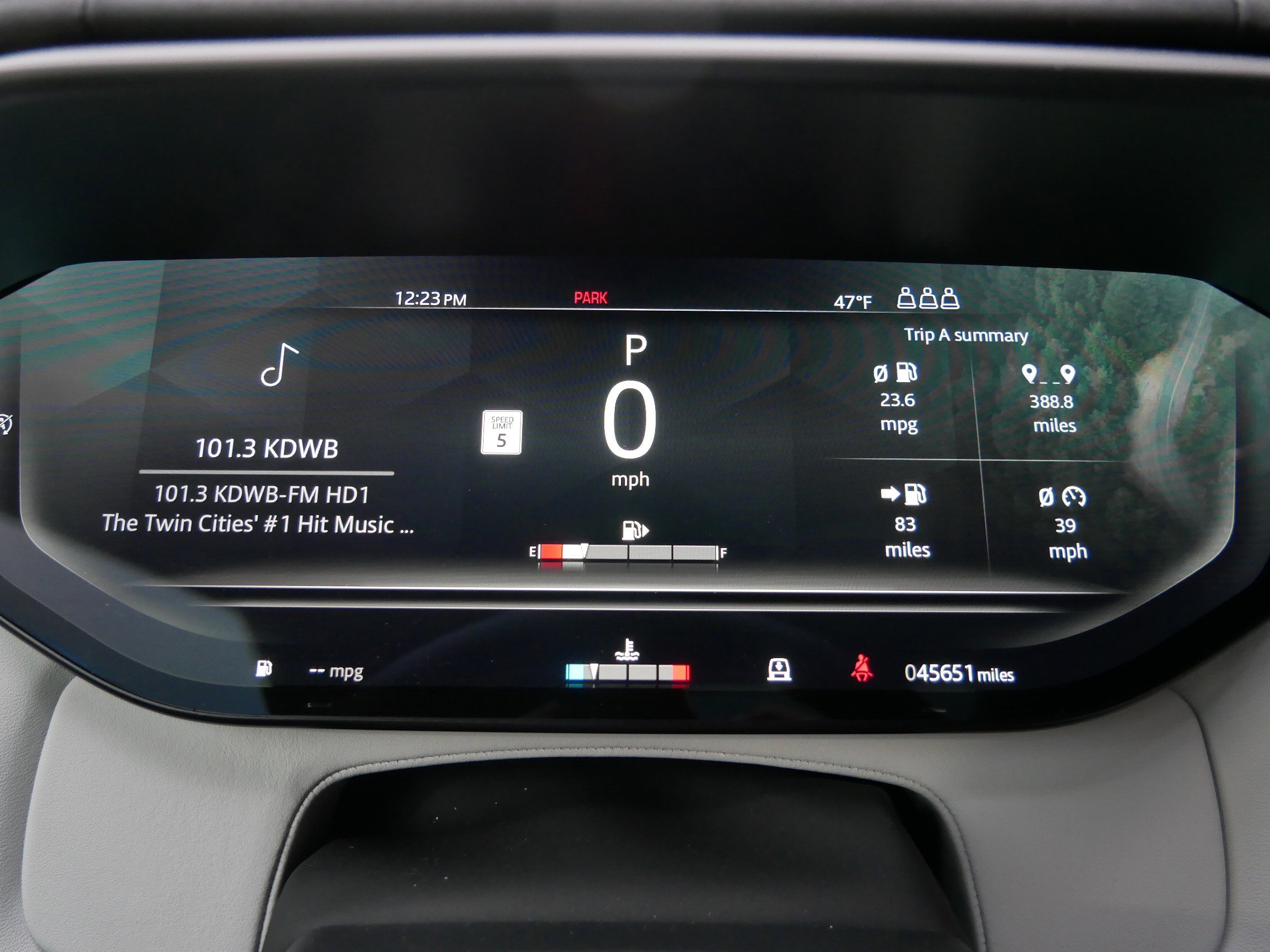 Used 2023 Land Rover Range Rover Sport SE image 16