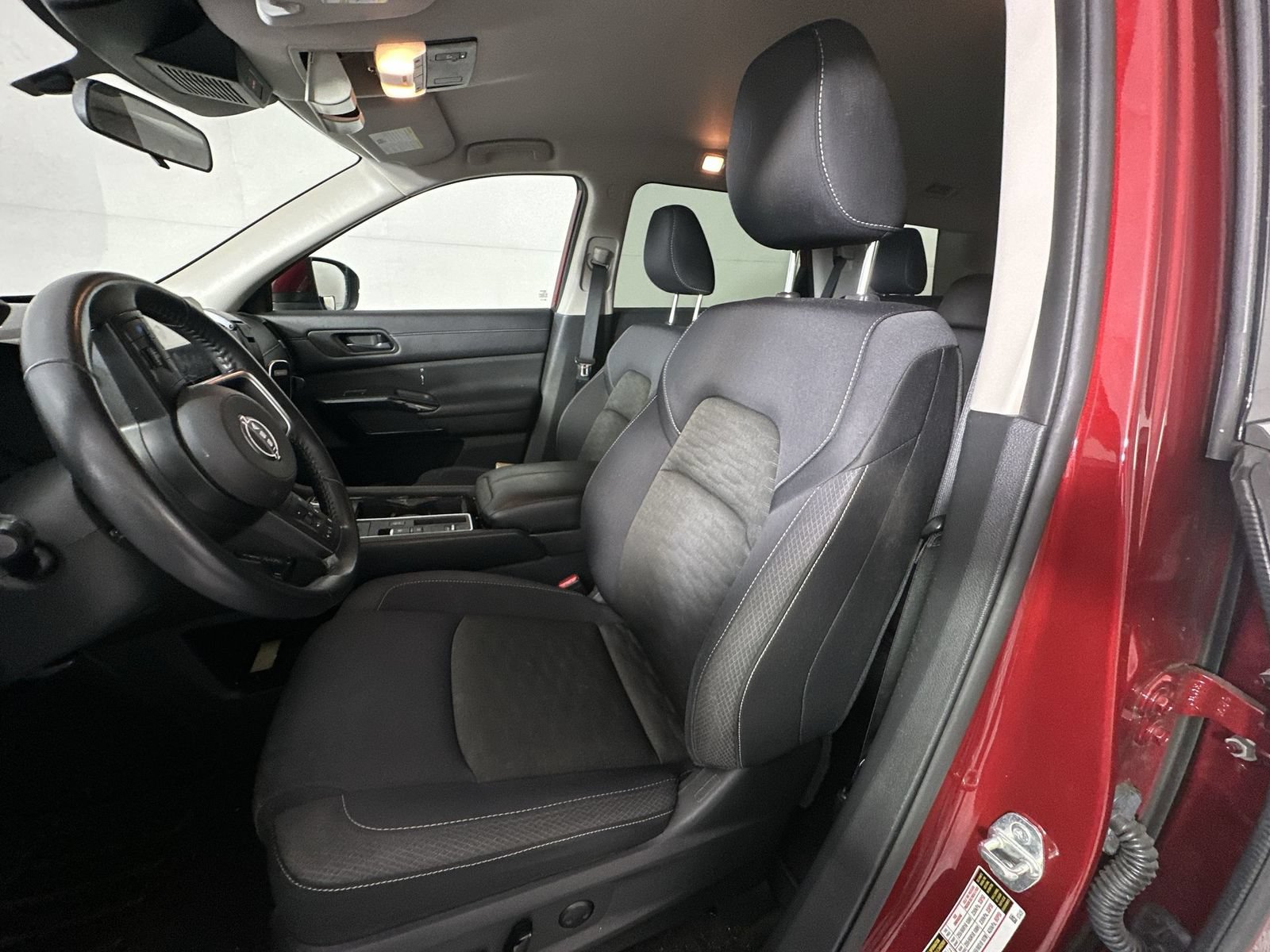 Certified 2024 Nissan Pathfinder SV FWD image 11