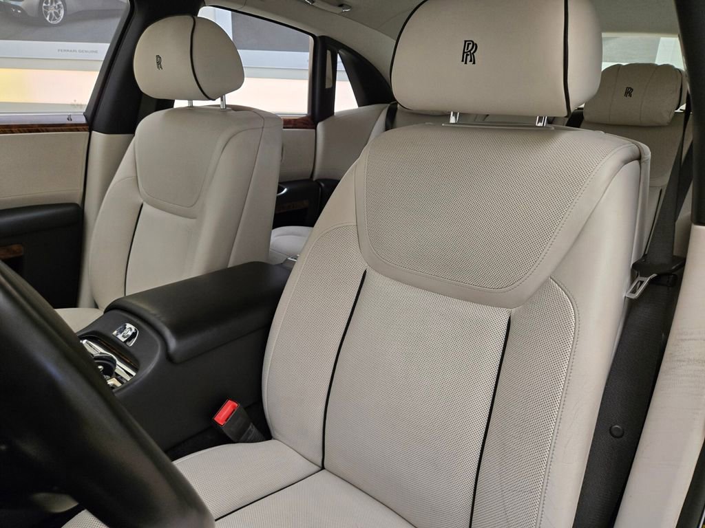 Certified 2017 Rolls-Royce Ghost image 29