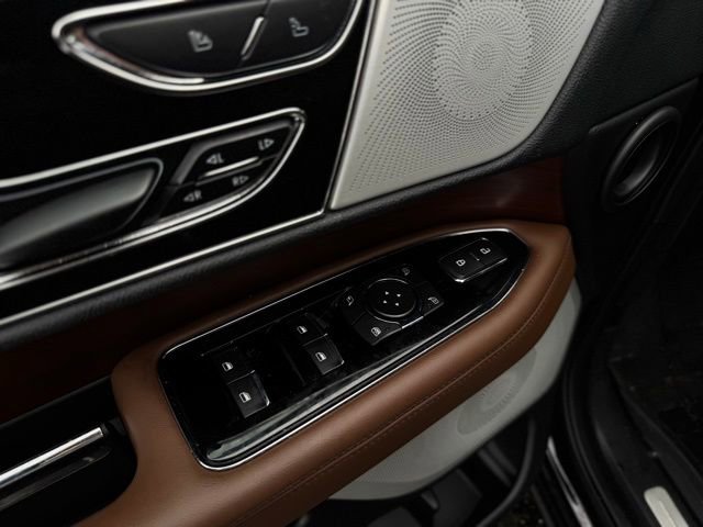 Used 2022 Lincoln Navigator Reserve image 15