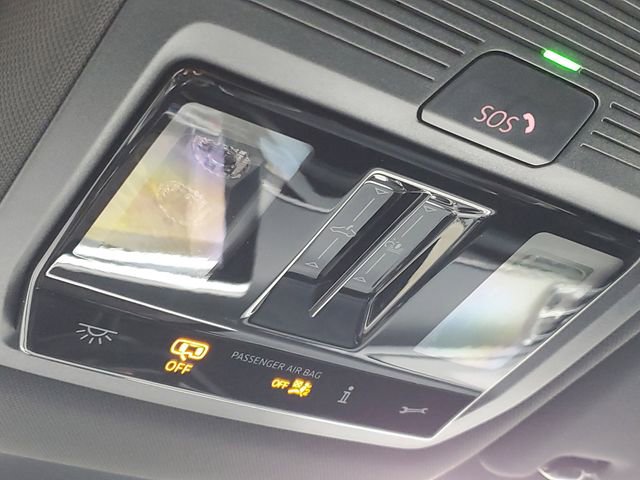 New 2026 Volkswagen Atlas Cross Sport SEL Premium R-Line image 21