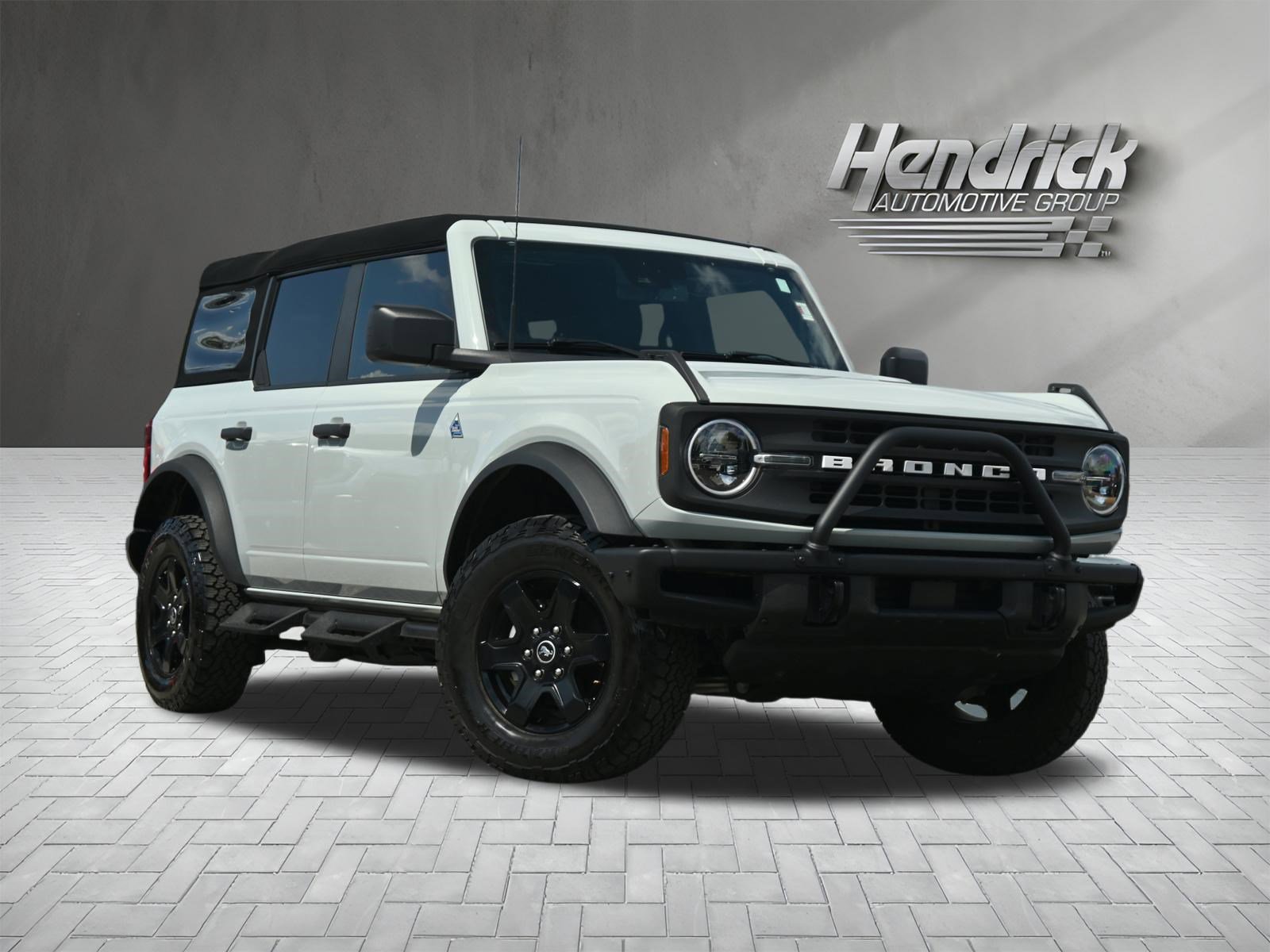 Used 2024 Ford Bronco Black Diamond AWD/4WD image 2