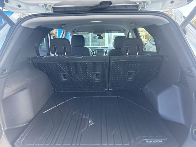 Used 2020 Chevrolet Equinox LT w/ Driver Convenience Package image 9