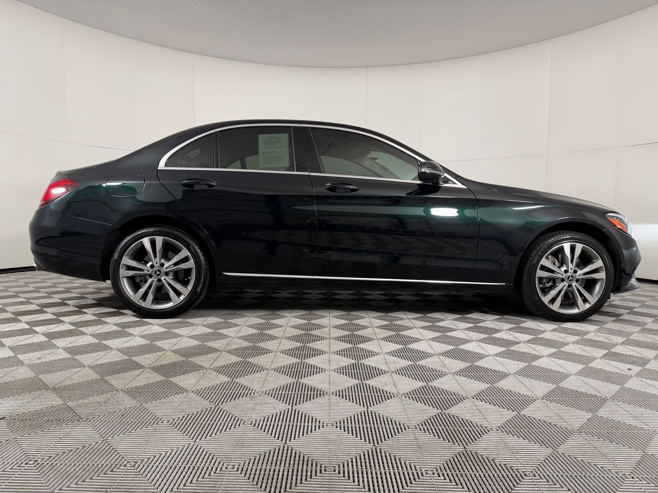 Used 2019 Mercedes-Benz C 300 4MATIC Sedan image 7