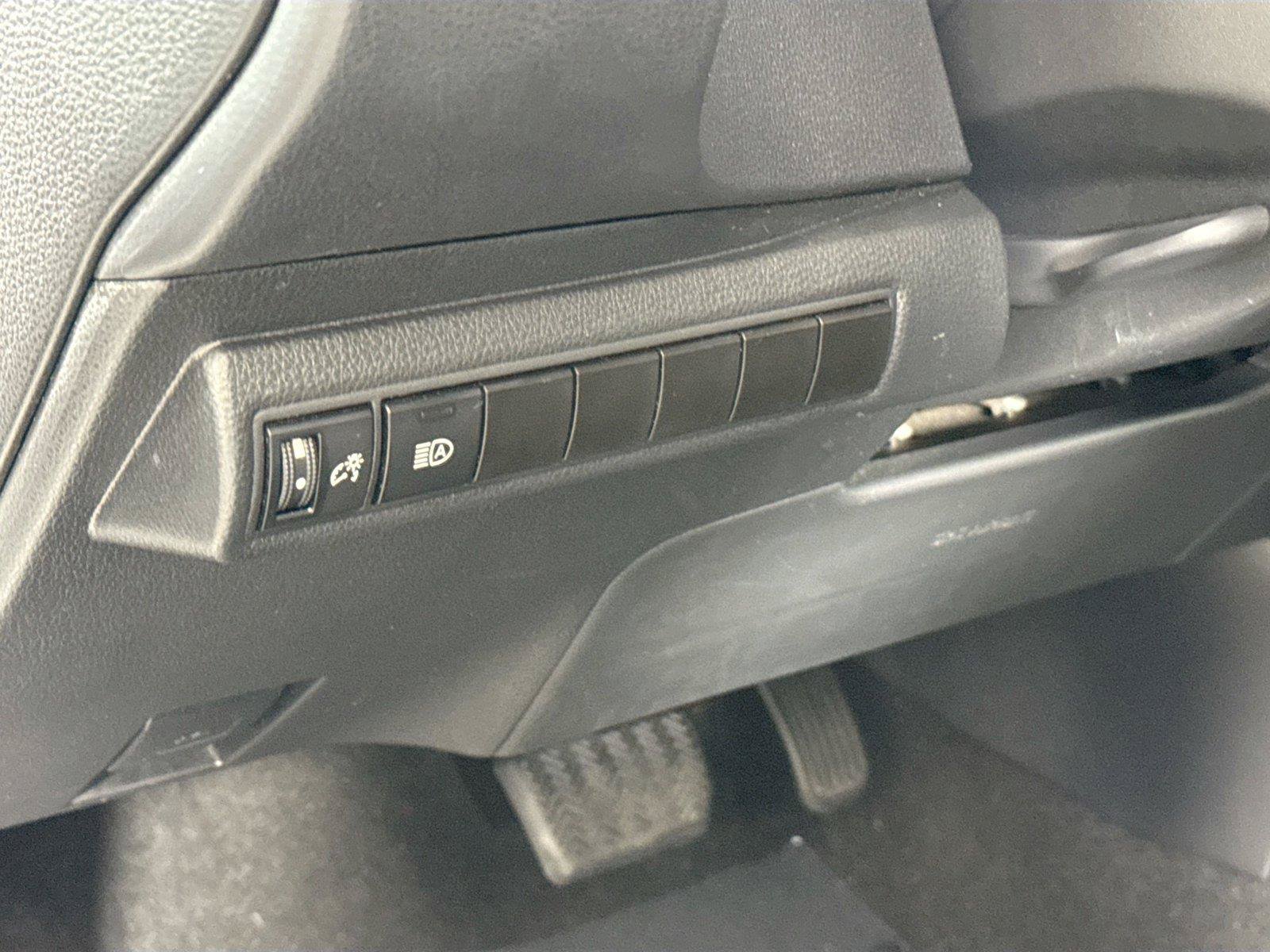 Certified 2024 Toyota Corolla LE FWD image 15