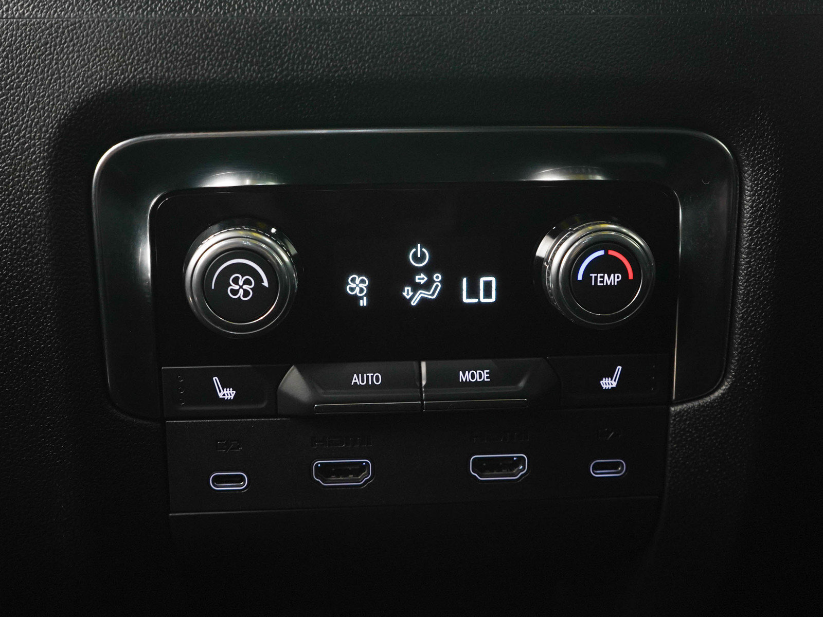 Used 2025 GMC Yukon Denali w/ Denali Reserve Package AWD/4WD image 18